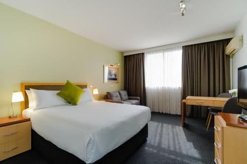 Standard Queen Room