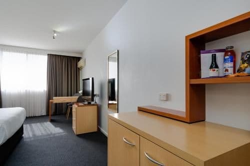 Standard Queen Room