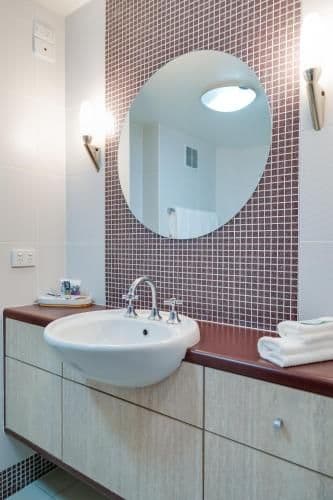 Deluxe Queen Suite