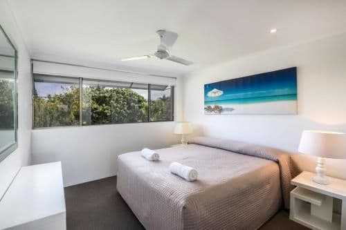 Two-Bedroom Apartment with 2 Bathrooms and Ocean View