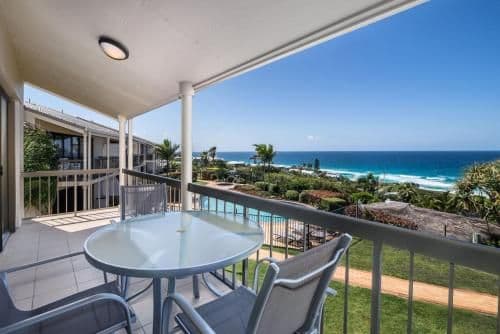 Two-Bedroom Apartment with 2 Bathrooms and Ocean View