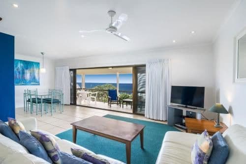 Two-Bedroom Apartment with 2 Bathrooms and Ocean View