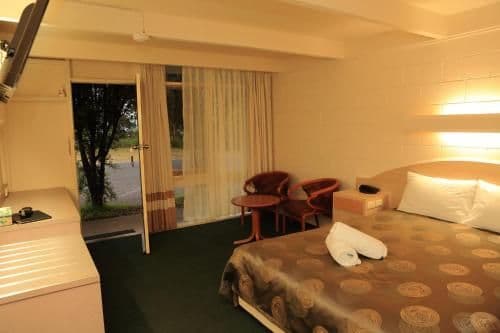 Family Room (4 persons)
