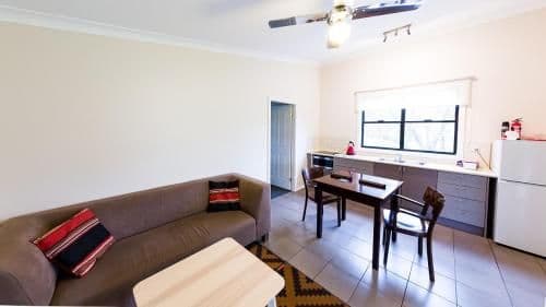 Deluxe One-Bedroom Cottage