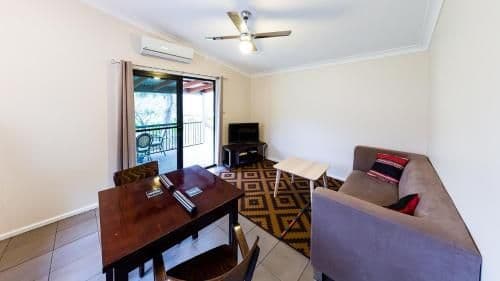 Deluxe One-Bedroom Cottage