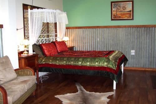 Queen Room with Spa Bath