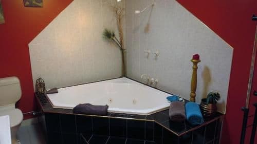 King Room with Spa Bath