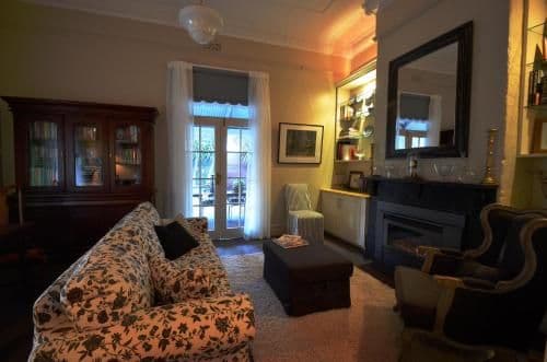 Deluxe Queen Suite