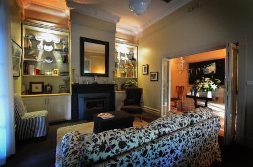 Deluxe Queen Suite