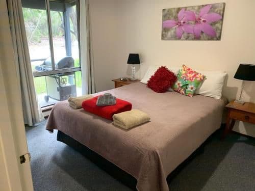 Rosella Three-Bedroom Cottage (7 Guests)