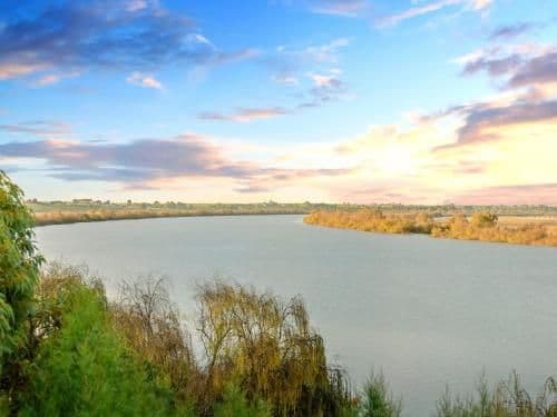 Four-Bedroom Holiday Home - River Front
