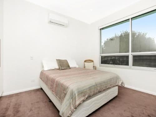 Four-Bedroom Holiday Home - River Front