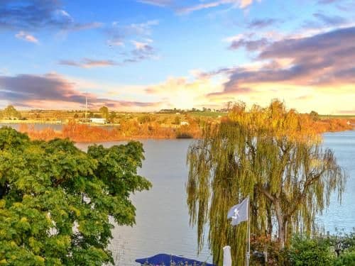 Four-Bedroom Holiday Home - River Front