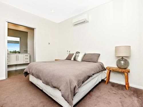 Four-Bedroom Holiday Home - River Front