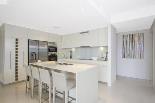 Seven-Bedroom Apartment