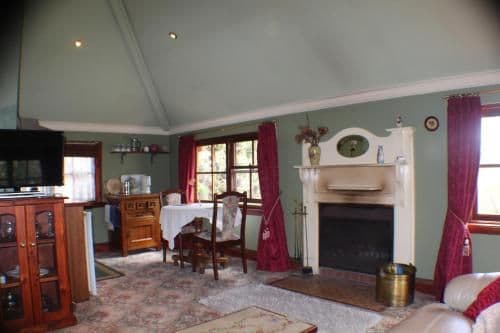 Suite with Mountain View