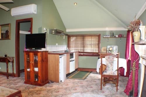 Suite with Mountain View