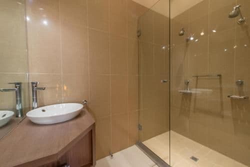 Bayview Tower Suite