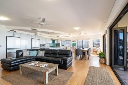 Five-Bedroom Apartment