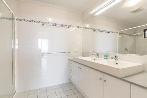 Five-Bedroom Apartment