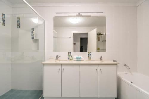 Five-Bedroom Apartment