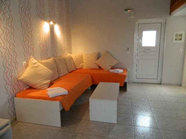 APARTMENT DUPLEX