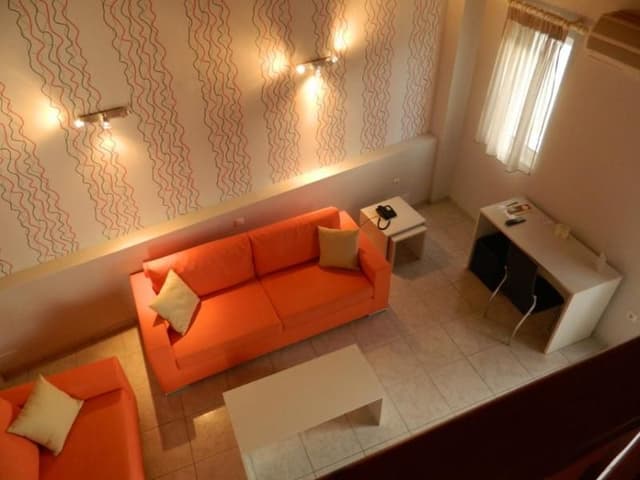 APARTMENT DUPLEX