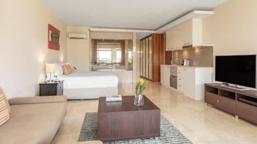 Studio Apartment