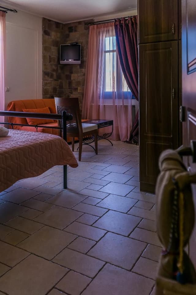 SUITE WITH JACUZZI