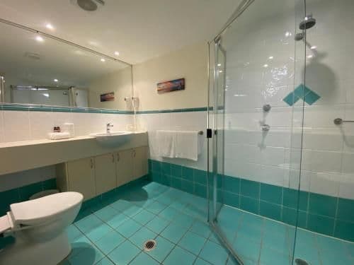 One-Bedroom Apartment Pool Side