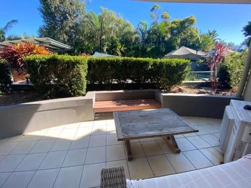 One-Bedroom Apartment Pool Side