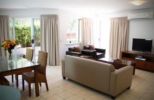 One-Bedroom Apartment Pool Side