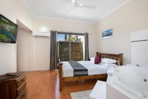 Suite with Spa Bath