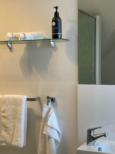 Mary Double Room with En-suite Bathroom 