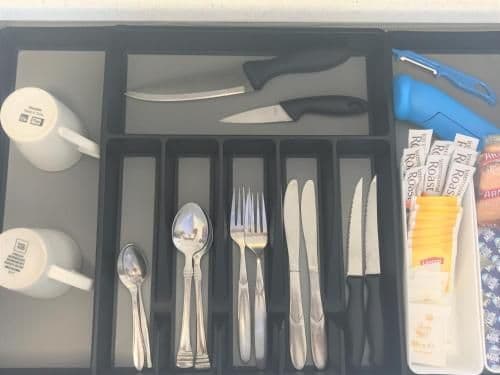 Deluxe King Room with Kitchenette