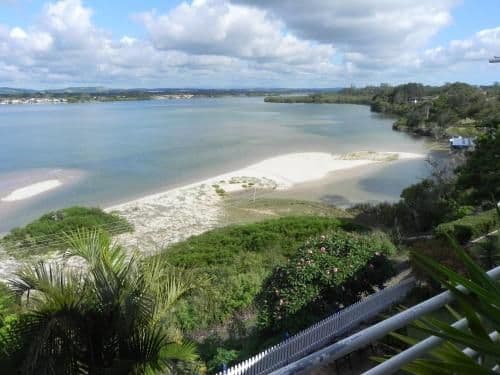 Deluxe One-Bedroom Apartment with River View
