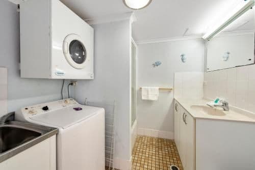 One Bedroom Budget Ocean View Apartment