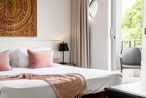 Two-Bedroom Apartment with Two Bathrooms