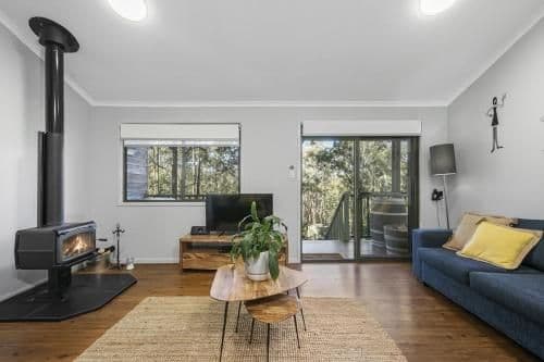 Two-Bedroom Cottage with Spa Bath