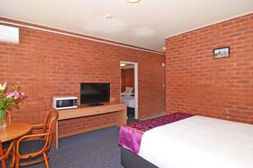 Two-Bedroom Deluxe Family Room