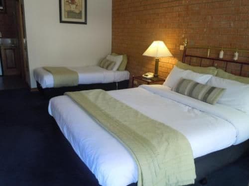 Deluxe King Spa Twin Room