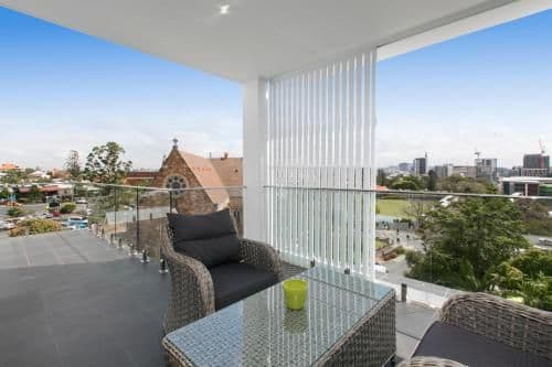 One-Bedroom Apartment with Balcony