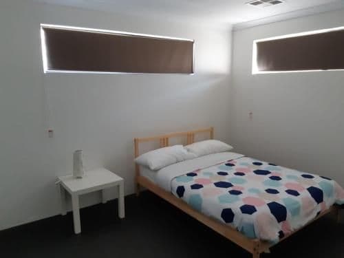 Upstairs Apartment (No Children) - Lodge 2