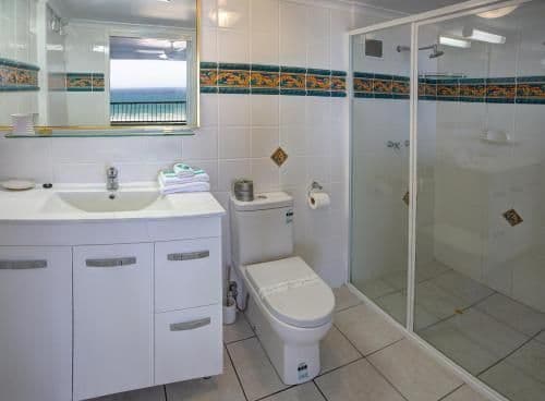 Deluxe Two-Bedroom Apartment