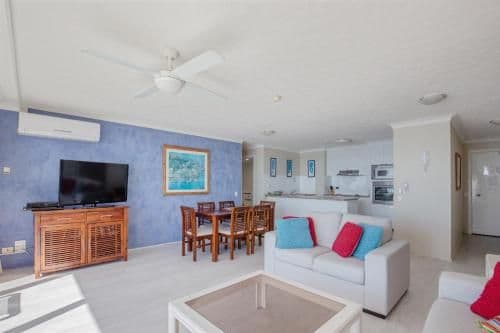 Deluxe Two-Bedroom Apartment