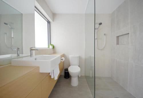 Two-Bedroom Deluxe - Apartment 3