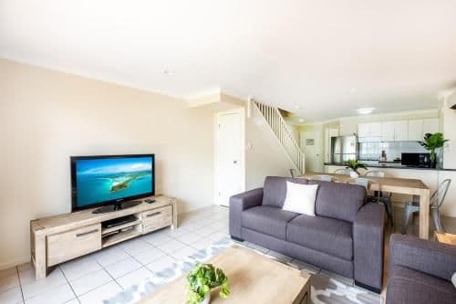 Two-Bedroom Apartment - Sunset Waters 05