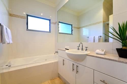 Two-Bedroom Apartment - Blue Water Views 05
