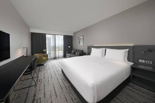 Premium River view Guest room with 1 King