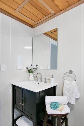 Comfort Queen Room